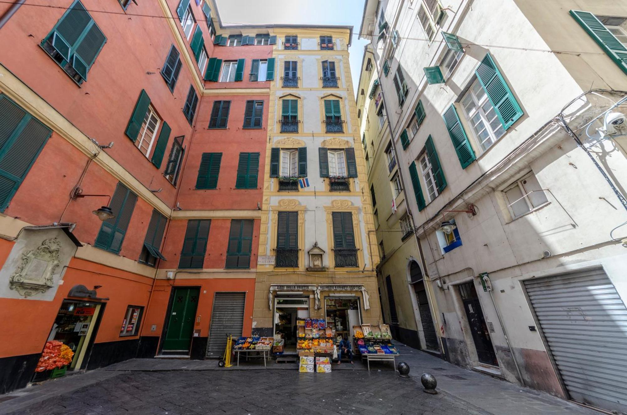 Castelli'S Apartments Campo 9 Genova Esterno foto