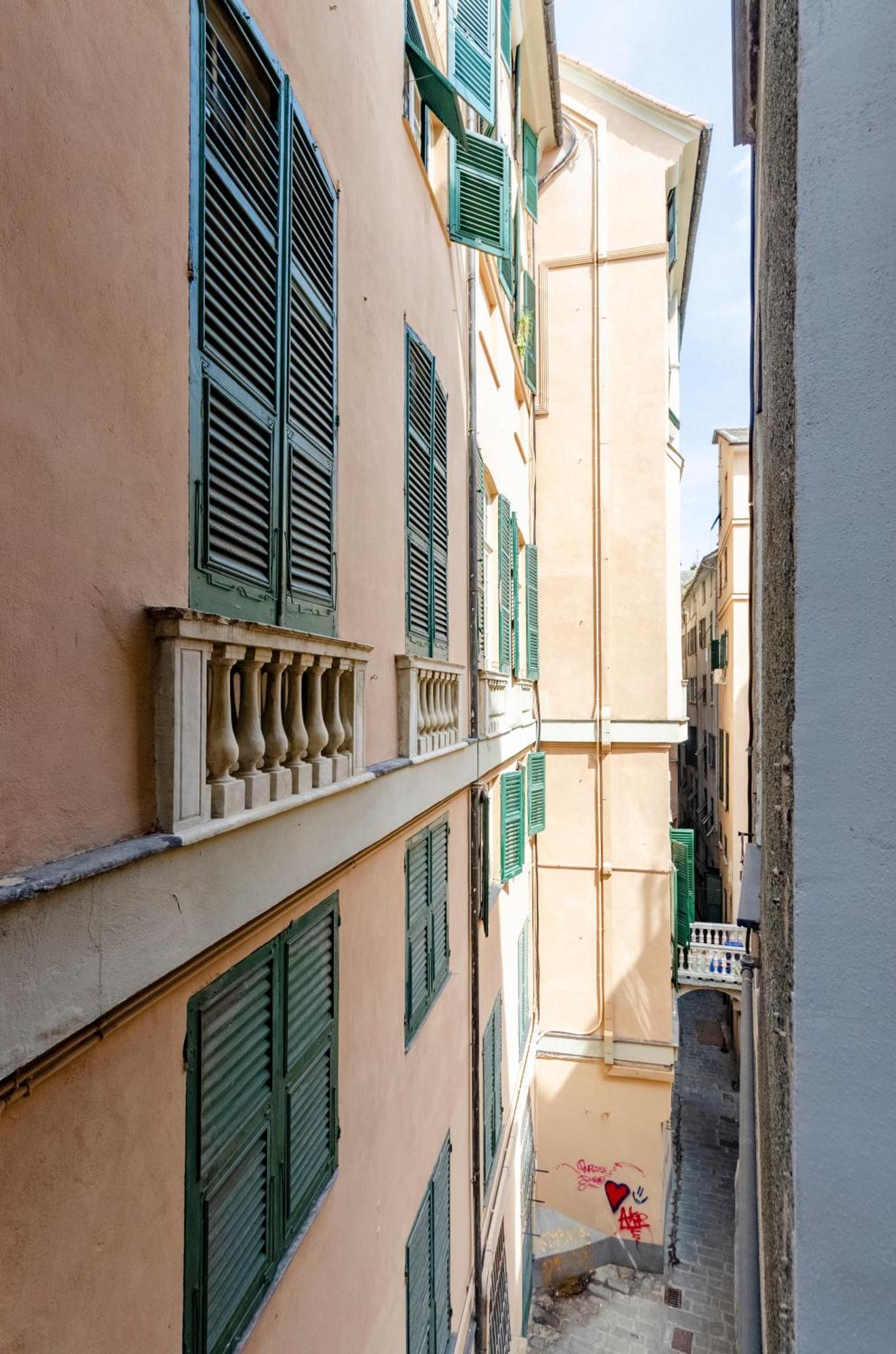 Castelli'S Apartments Campo 9 Genova Esterno foto